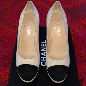 Light beige & black suede, Chanel pumps